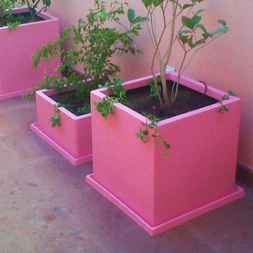 Platos de fibra de vidrio cuadrados para macetas de color rosa